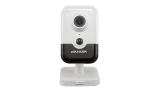CAMARA IP, HIKVISION,  INTERIOR, 2MP, 4 MM, MICROFONO Y PARLANTE, POE , SLOT SD